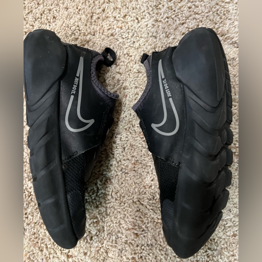 Boys Slip on Nike
